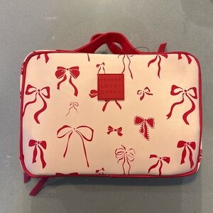 tender love + carry pink/red bow toiletry bag